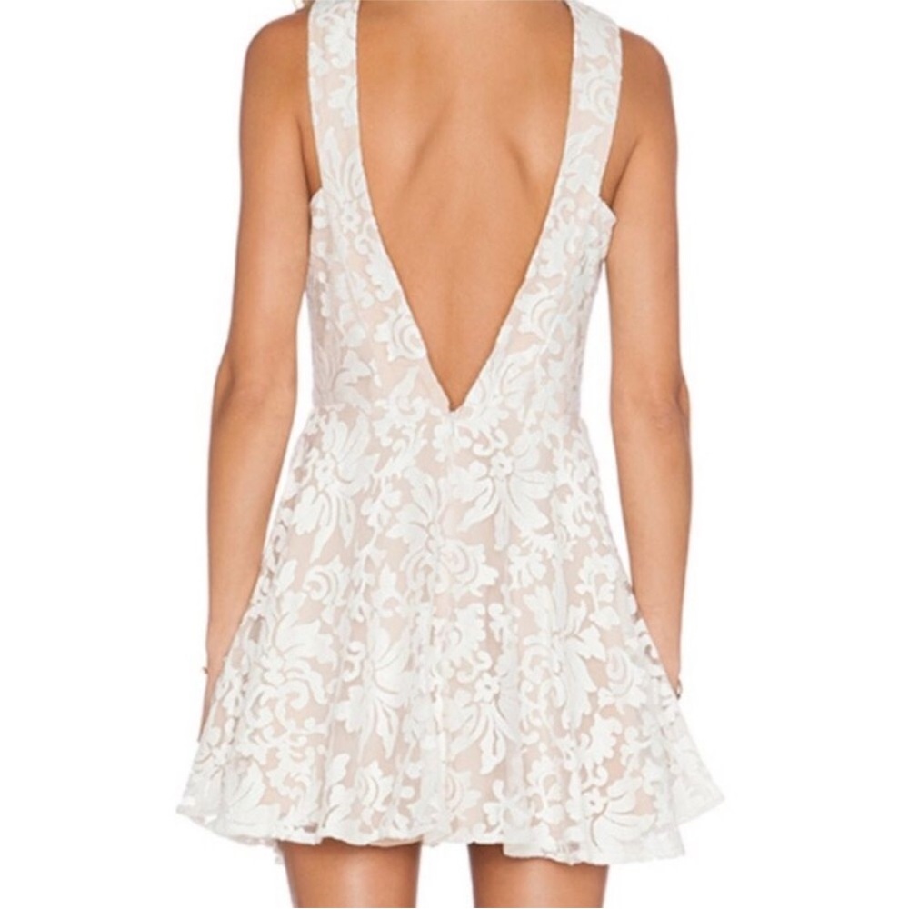 Jarlo London Shawe Cream Guipure Lace Fit & Flare Mini Dress Sleeveless 12 NWT